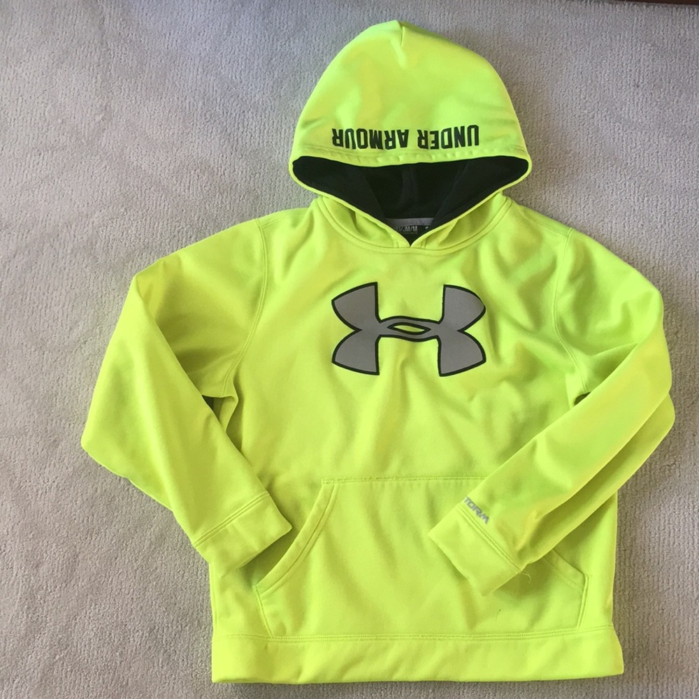 Boys Under Armour sweatshirt size Med